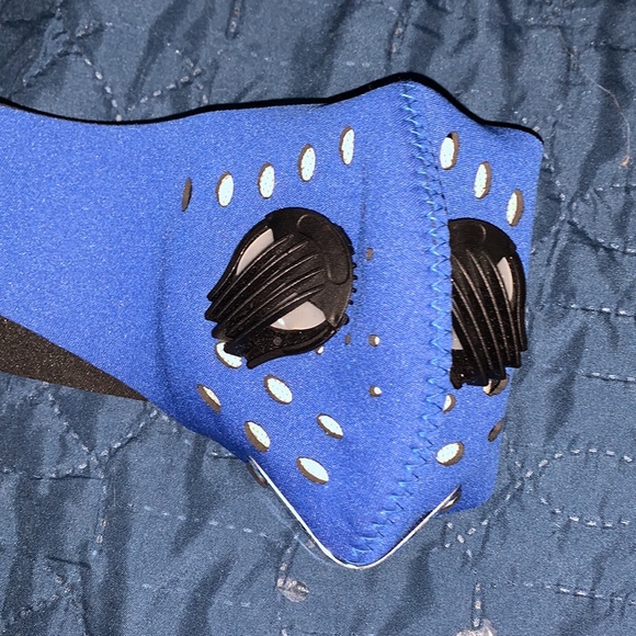 🎁🎭FANTASTIC MASKS 🎭🎁 - Picture 7 of 11